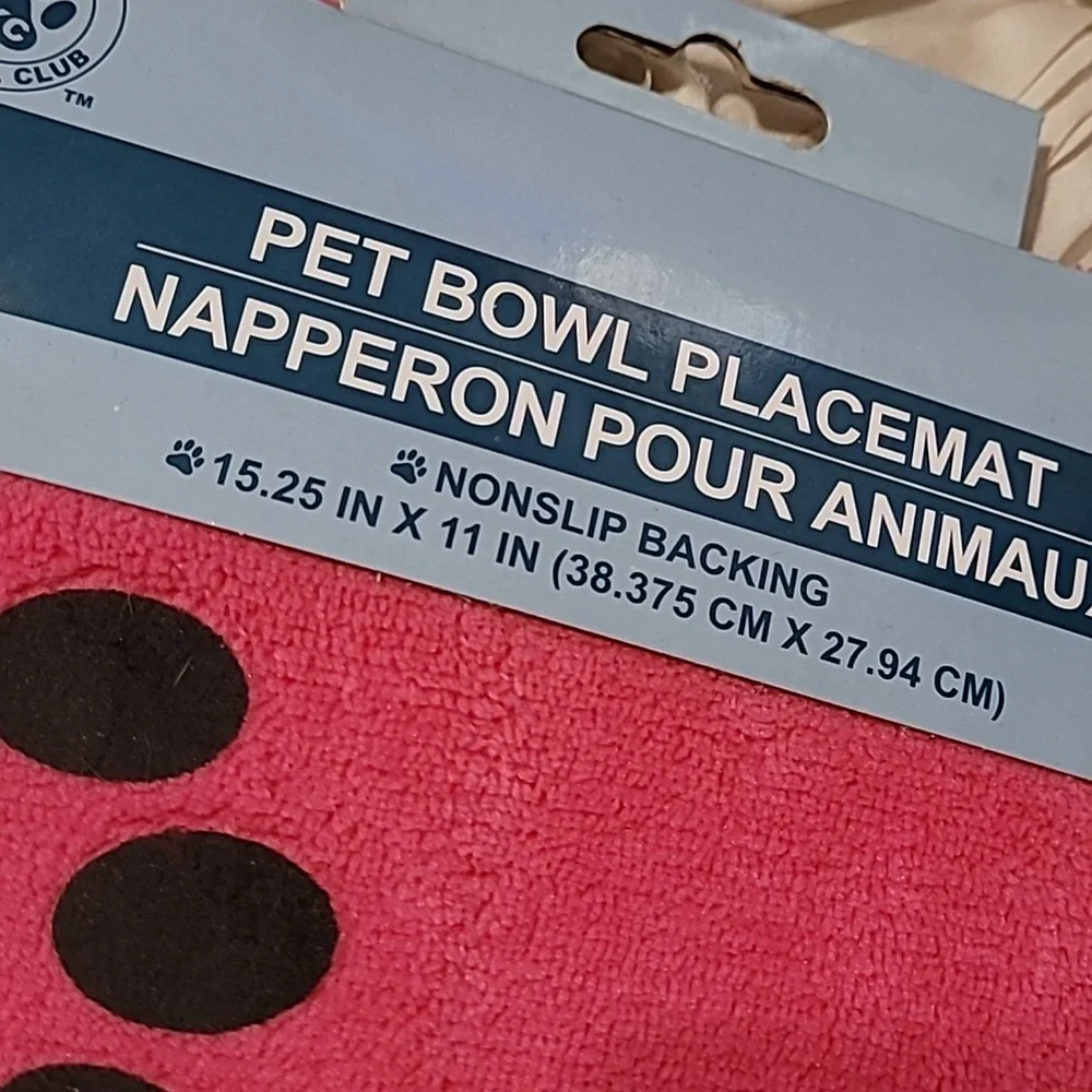 Pet Feeding Mat Non Slip Mat / Pink Cat Or Dog Placemat New.